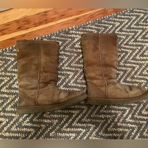 UGG tall boots size 7
